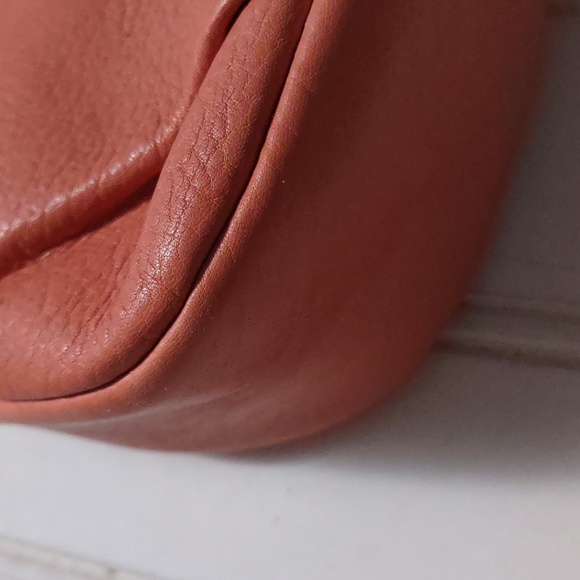 Isabella Fiore Leather Pink Bow Front Crossbody Black - Picture 7 of 10